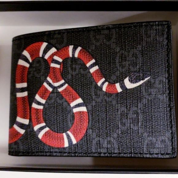 gucci snake black wallet